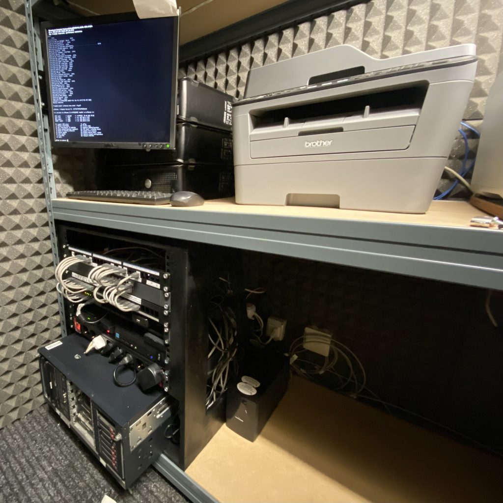 Server LAN